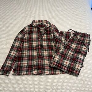 L.L.Bean Womens Scotch Plaid Flannel Pajama Set Cream Red Preppy Classic XS
Cozy